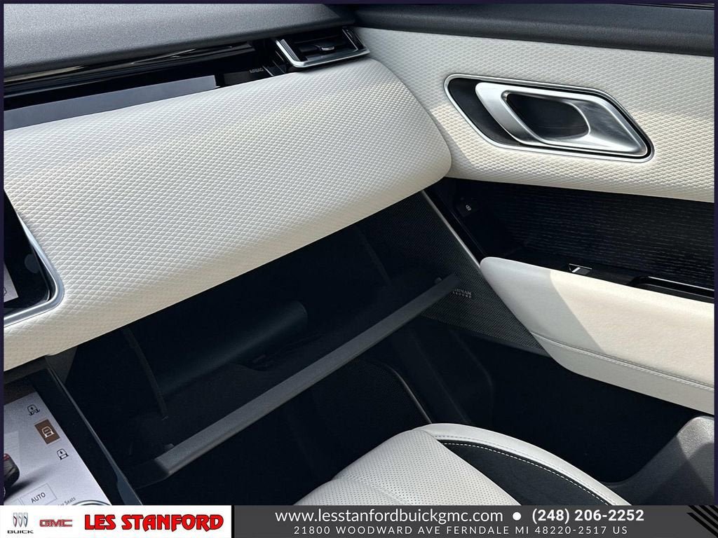 Used 2022 Land Rover Range Rover Velar R-Dynamic S AWD/4WD image 35