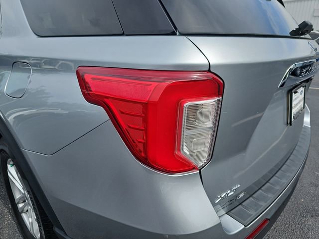 Used 2023 Ford Explorer XLT w/ Equipment Group 202A RWD image 36