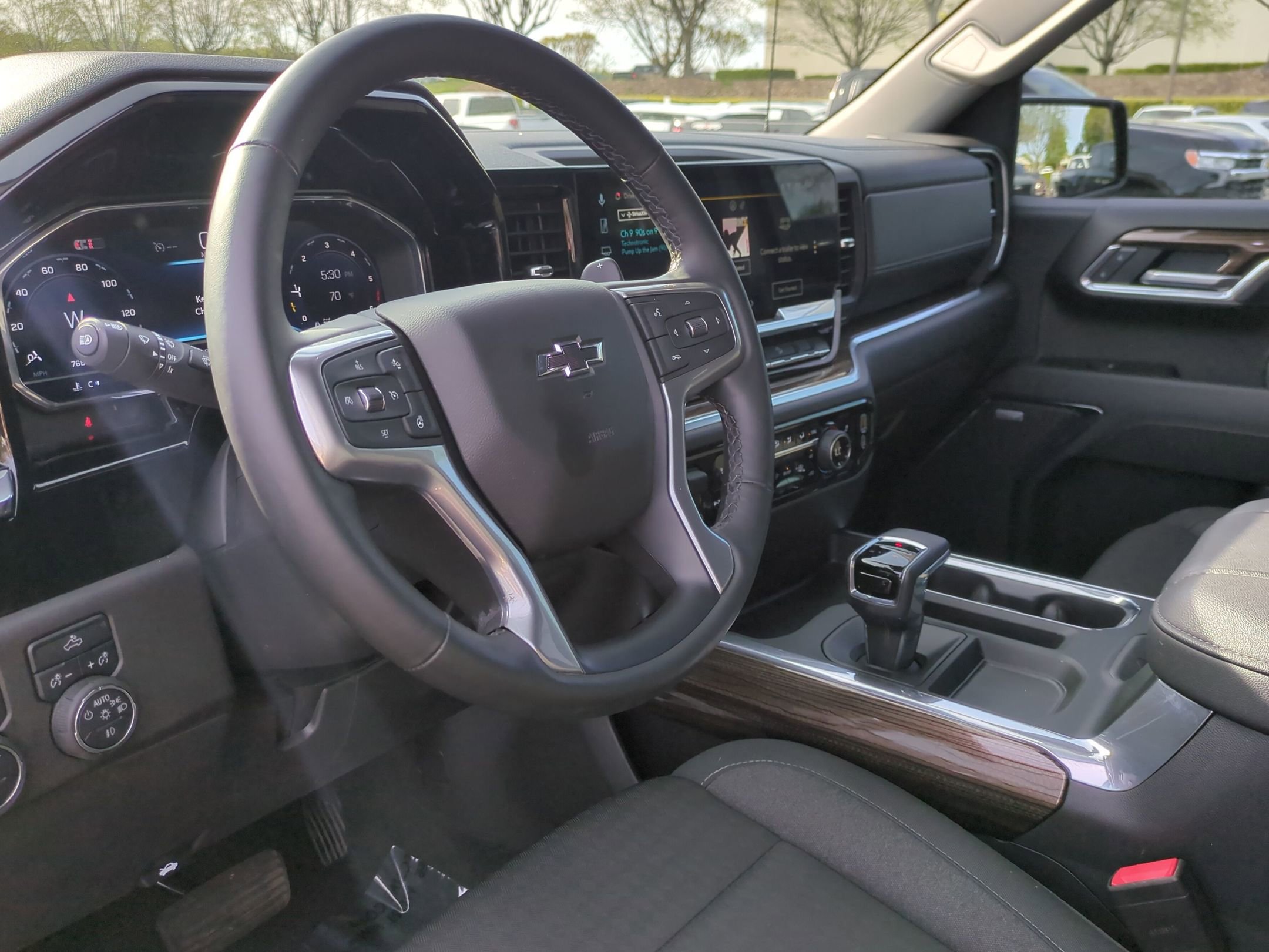 Certified 2025 Chevrolet Silverado 1500 LT Trail Boss w/ Convenience Package II image 18