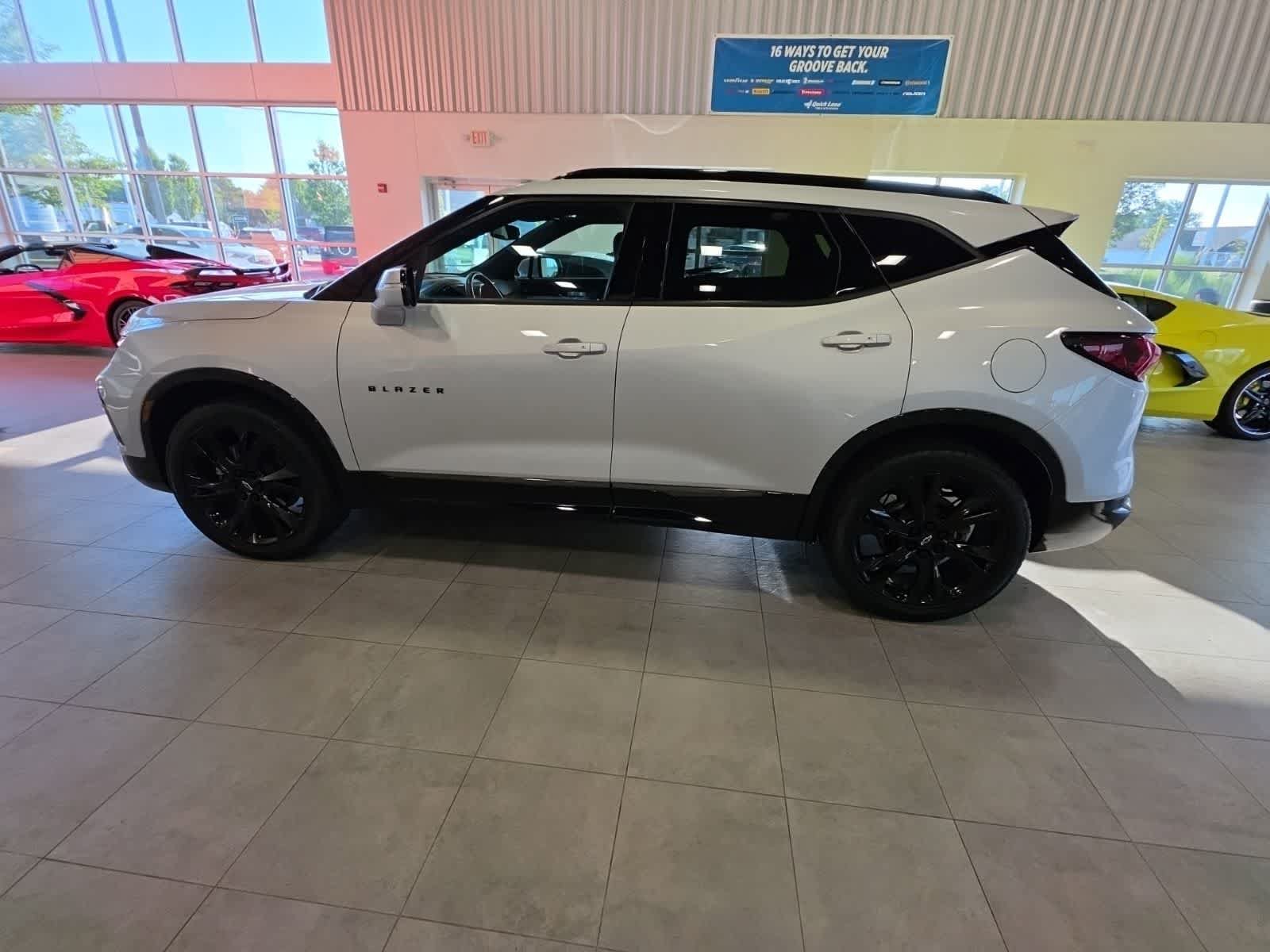 Used 2021 Chevrolet Blazer RS w/ Enhanced Convenience Package FWD image 14