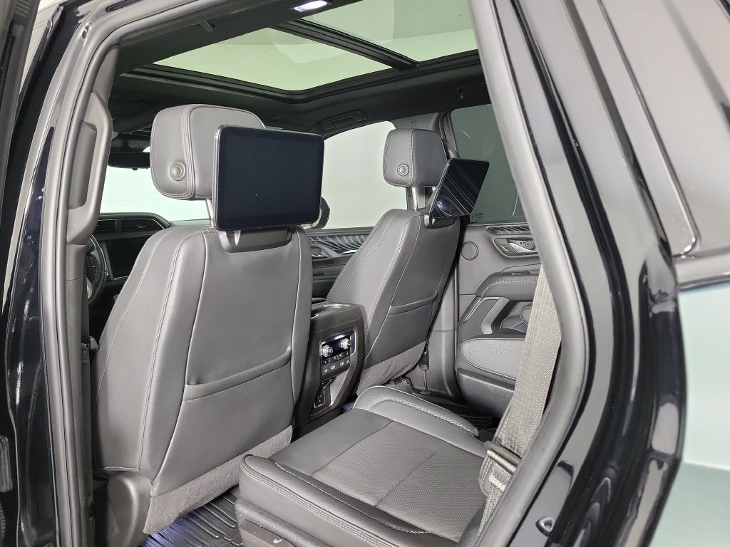 Used 2023 GMC Yukon Denali w/ Denali Reserve Package AWD/4WD image 14