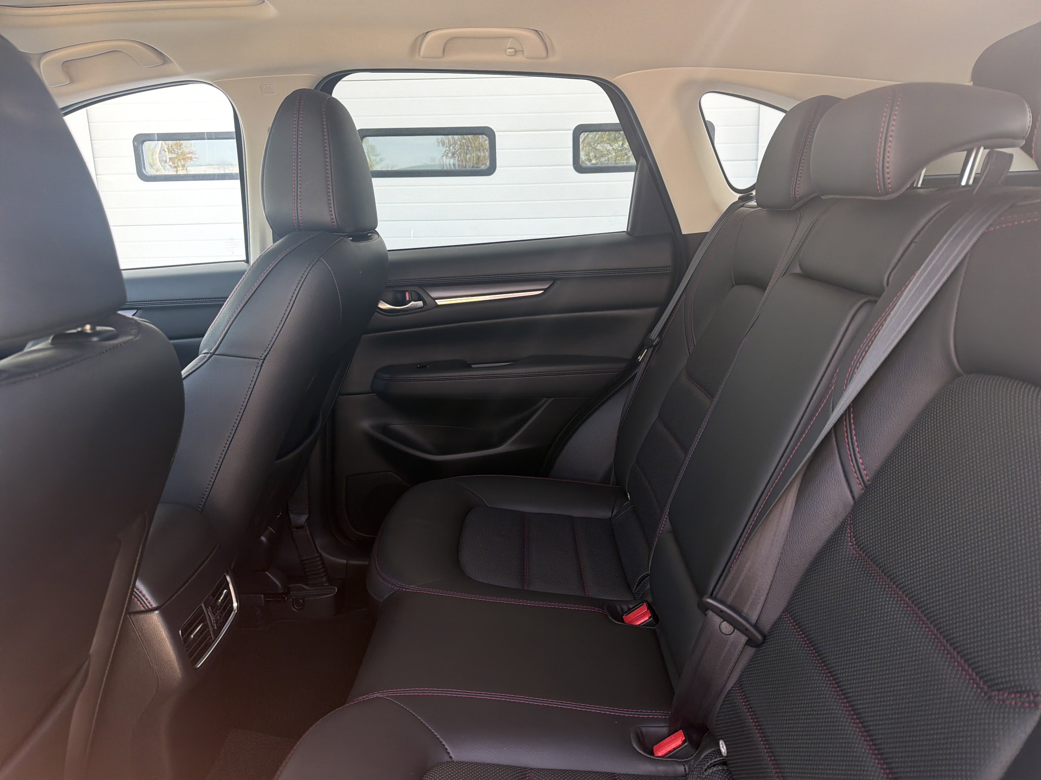 Used 2022 MAZDA CX-5 Carbon Edition image 26