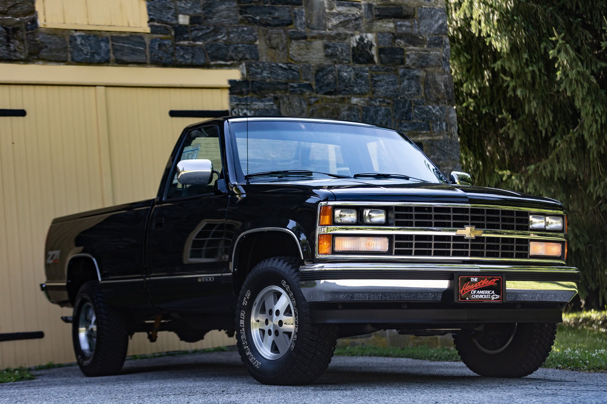 Used 1989 Chevrolet Silverado 1500 4x4 Regular Cab image 2