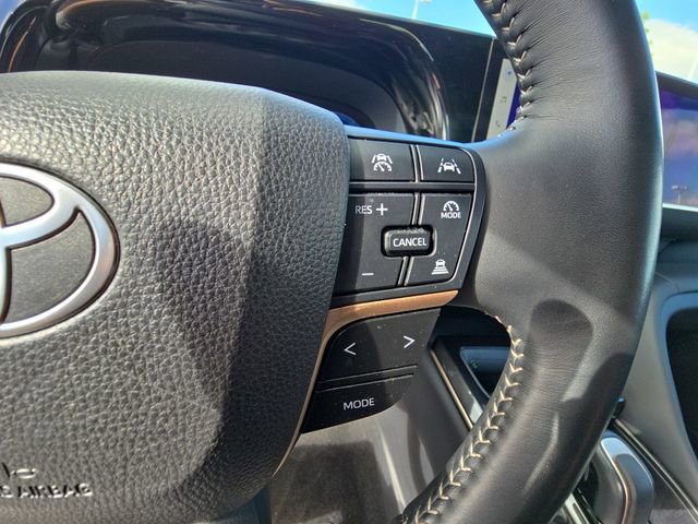 Used 2024 Toyota Crown Limited image 17