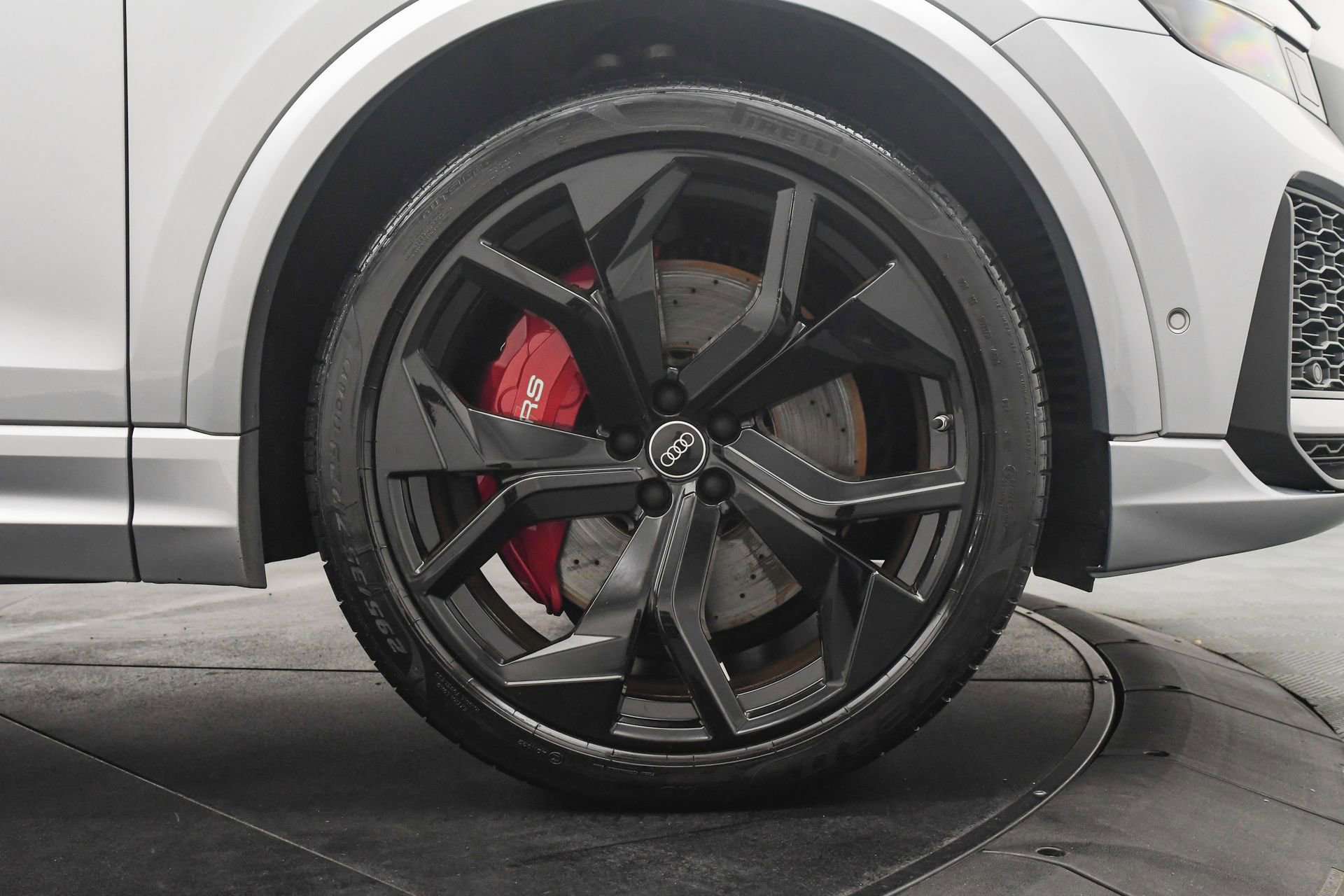 Used 2021 Audi RS Q8 4.0T w/ Black Optic Package image 34