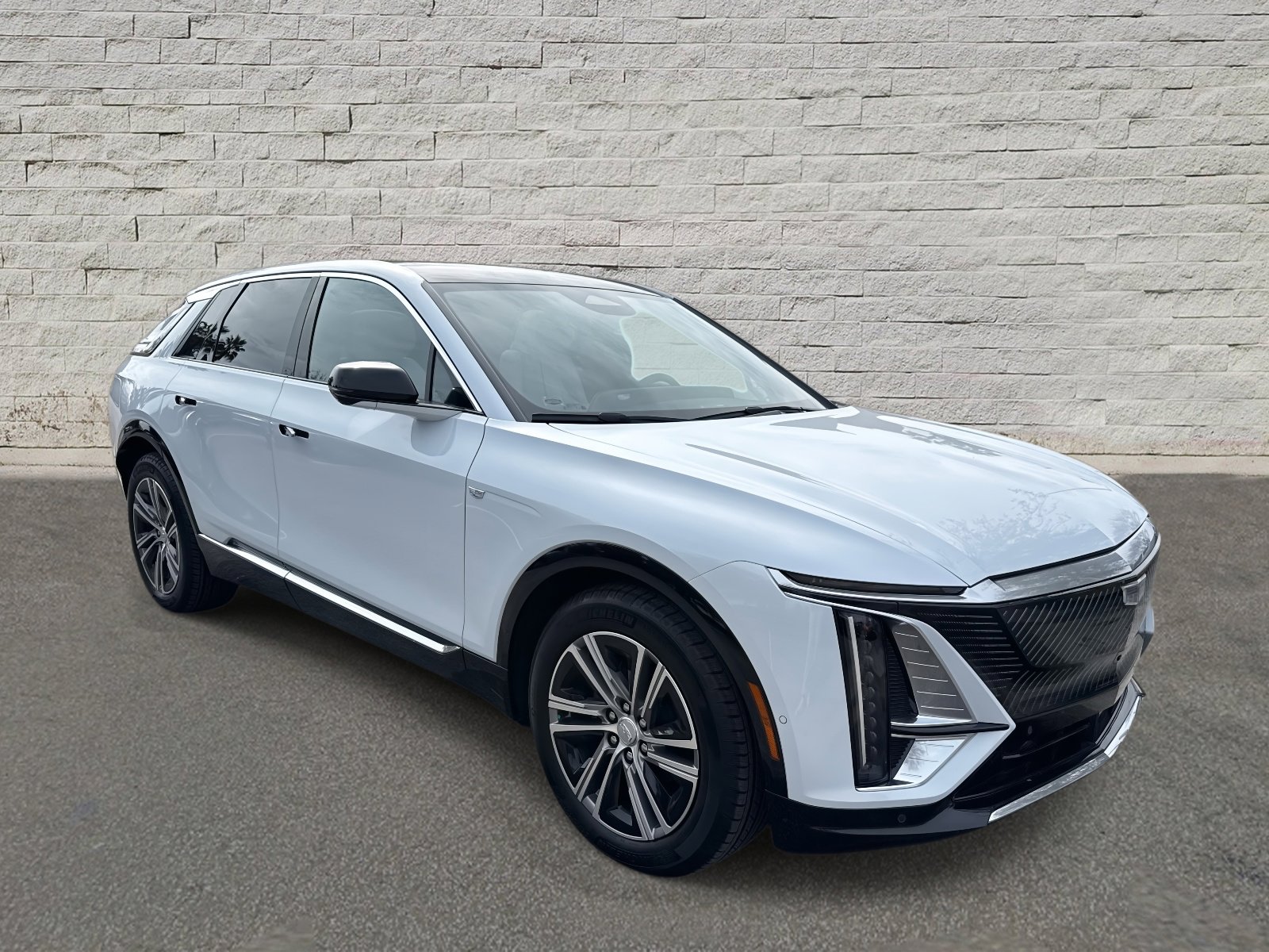 New 2026 Cadillac Lyriq Luxury image 3