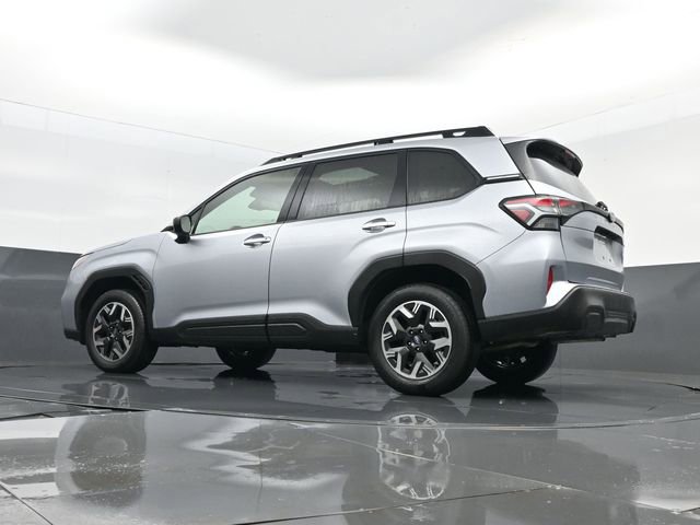 Used 2025 Subaru Forester Premium image 24