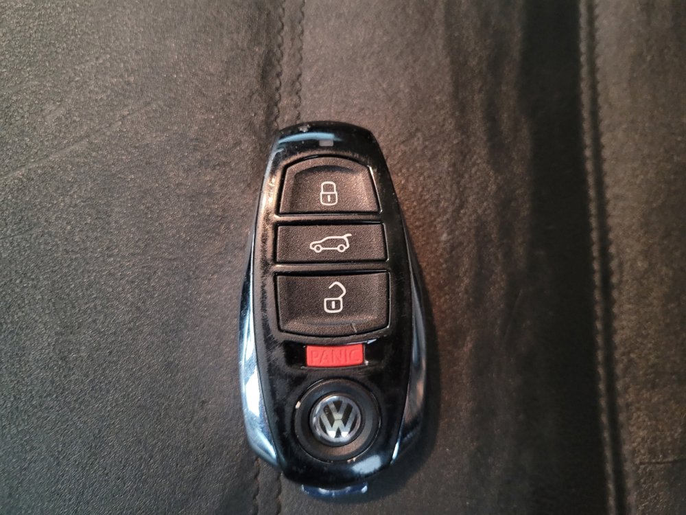 Used 2014 Volkswagen Touareg Lux image 32