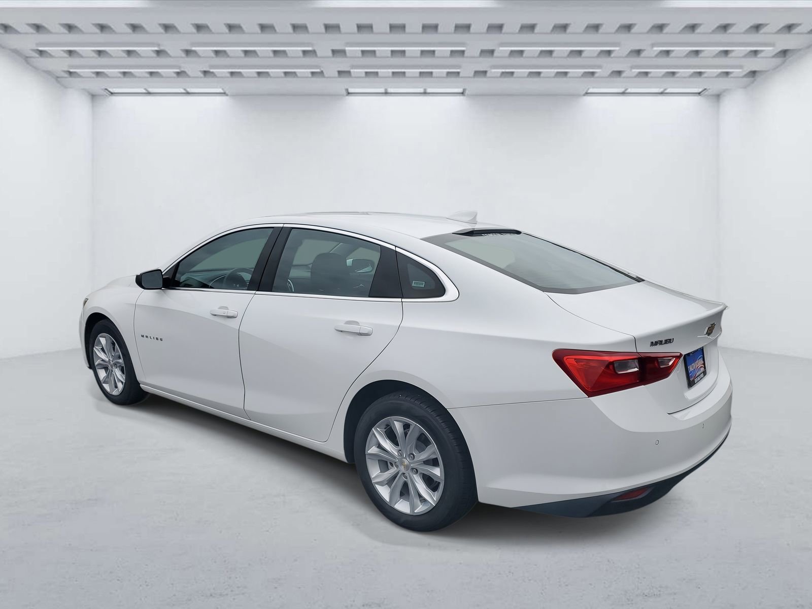 Used 2024 Chevrolet Malibu LT image 3