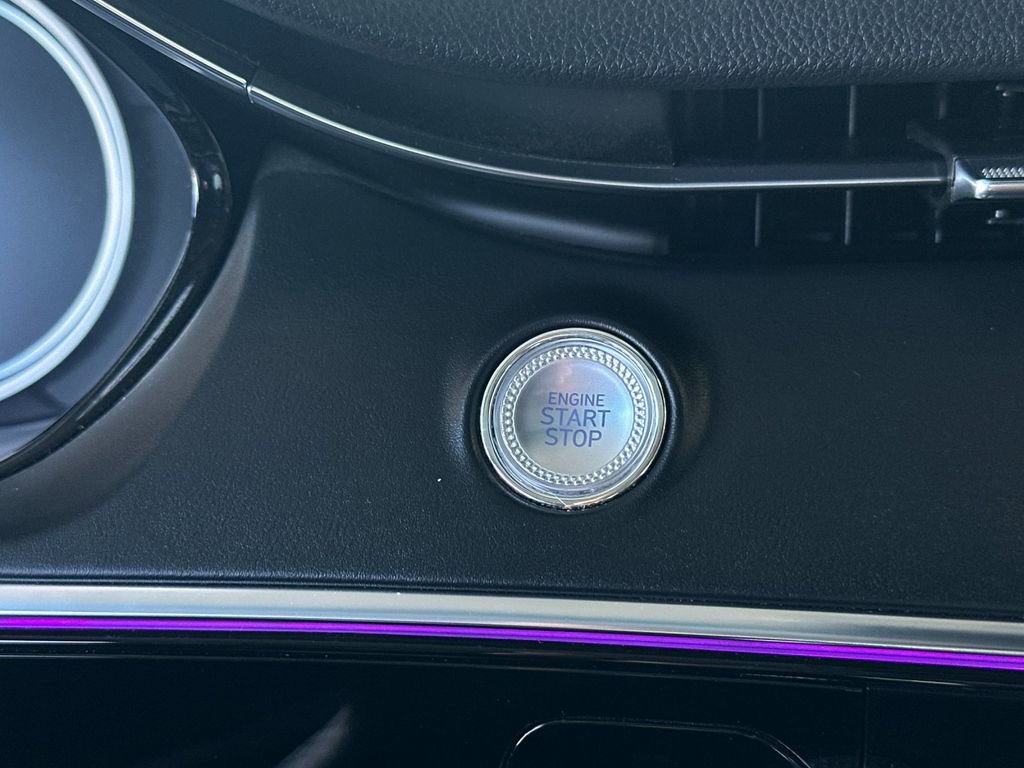 Used 2023 Genesis GV70 2.5T Advanced w/ Advanced Package image 24