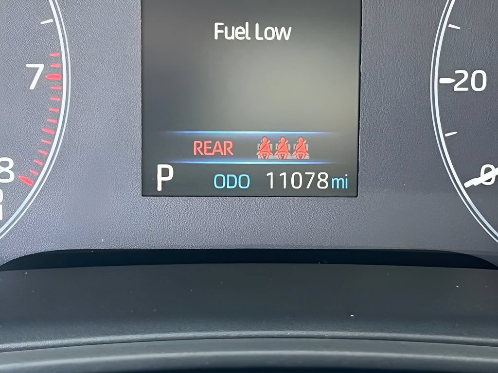 Certified 2025 Toyota Corolla LE FWD image 20