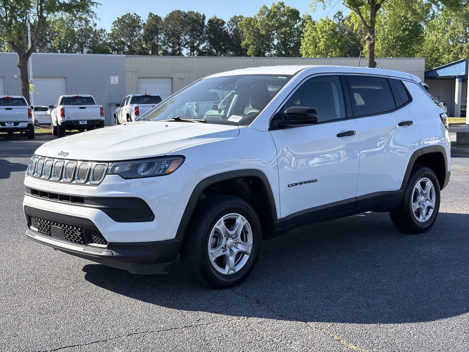 Used 2022 Jeep Compass Sport image 5