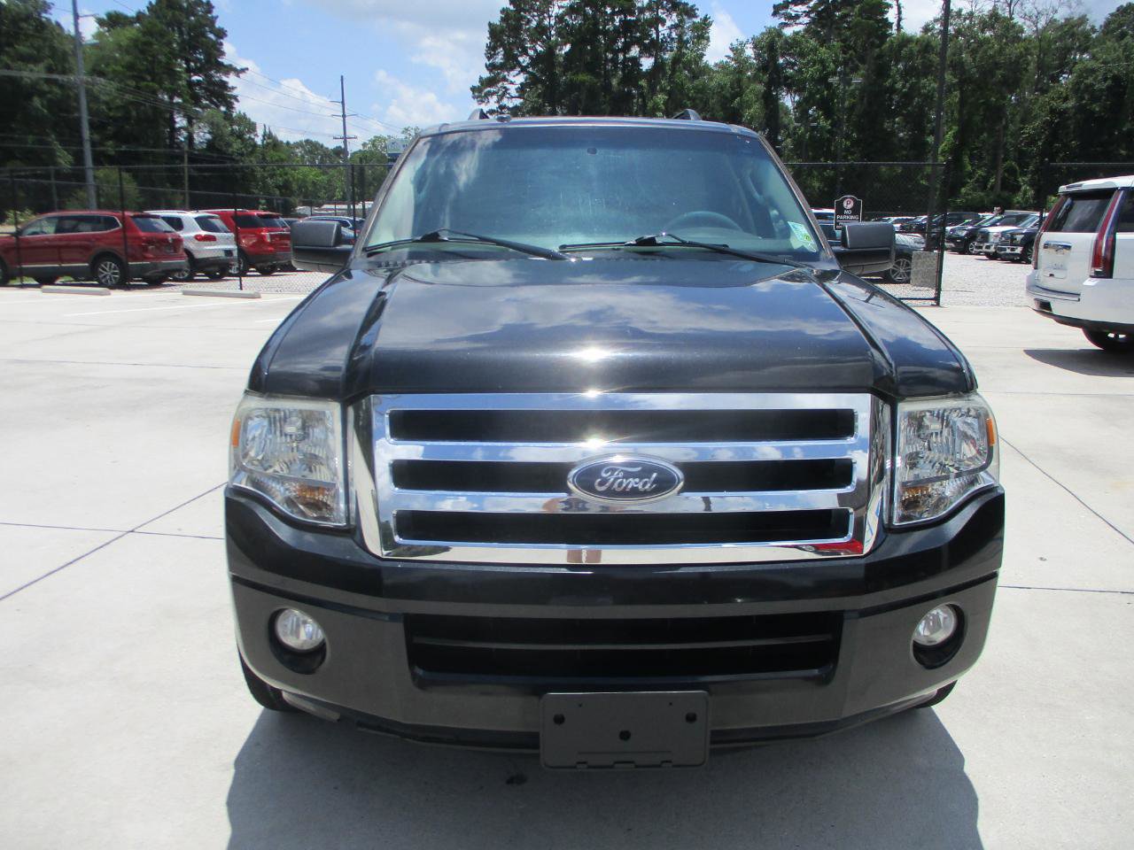 Used 2014 Ford Expedition XLT w/ Leather Seating Package RWD image 12