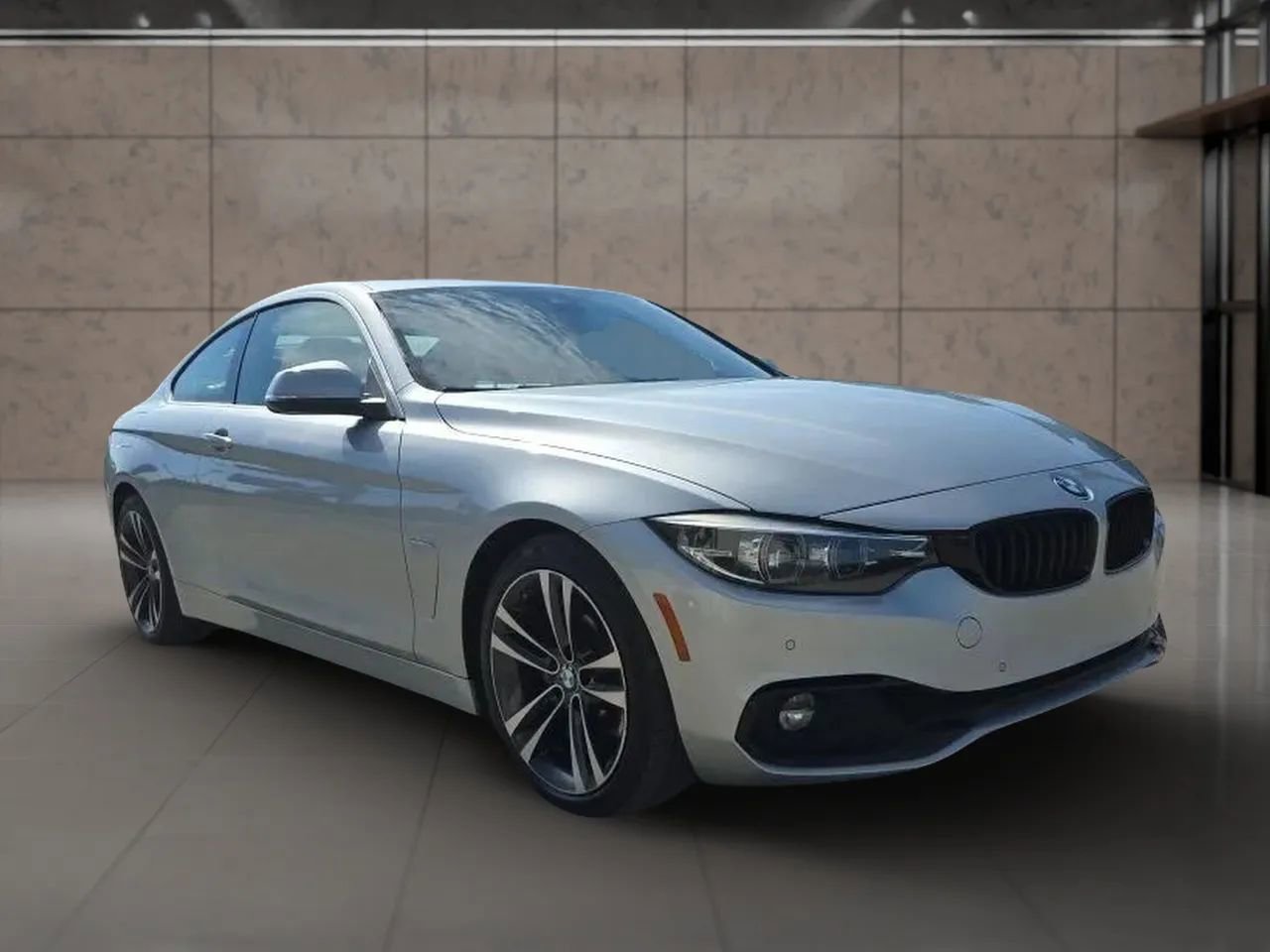 Used 2020 BMW 430i Coupe w/ Convenience Package RWD image 3