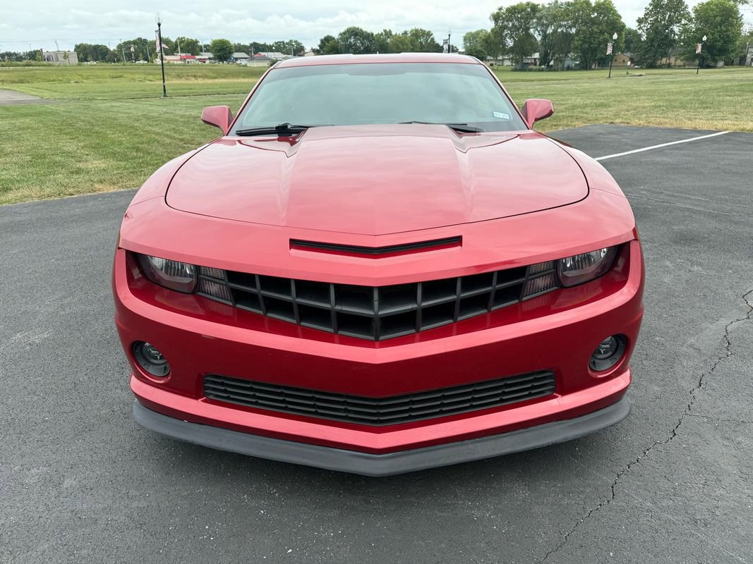Used 2013 Chevrolet Camaro SS image 2