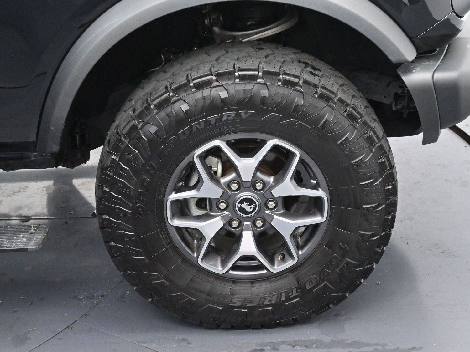 Used 2023 Ford Bronco Badlands image 34