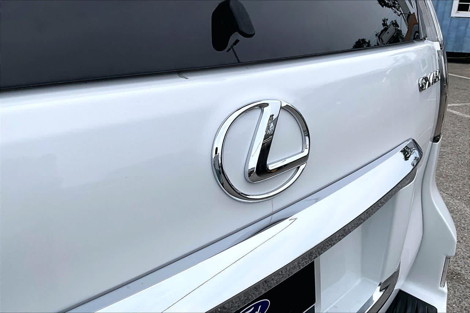 Used 2015 Lexus GX 460 w/ Premium Package AWD/4WD image 28