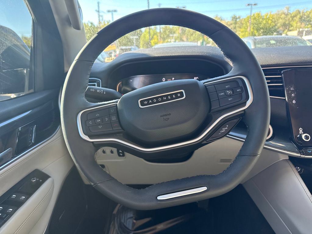 Used 2022 Jeep Wagoneer Series I AWD/4WD image 22