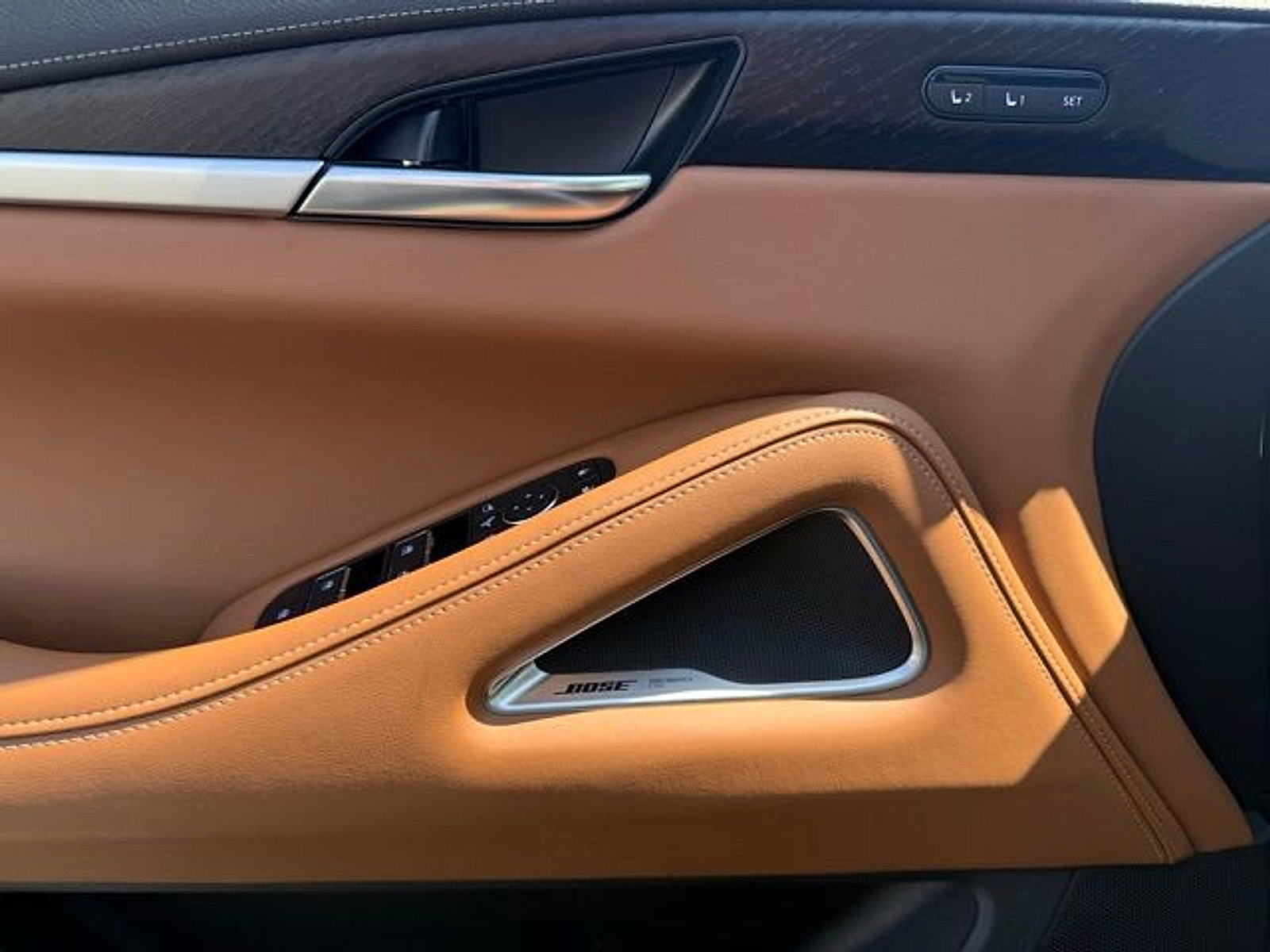 Certified 2025 INFINITI QX60 Sensory w/ Vision Package AWD/4WD image 10