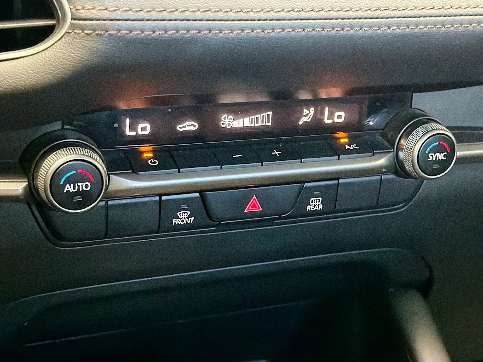 Used 2023 MAZDA MAZDA3 s image 10