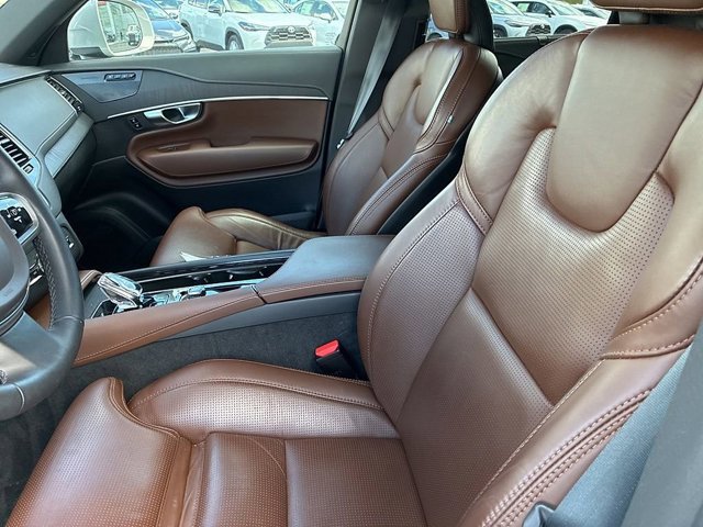 Used 2023 Volvo XC90 B6 Ultimate w/ Protection Package Premier image 27