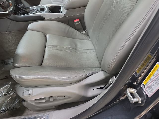 Used 2012 Cadillac SRX Luxury image 29