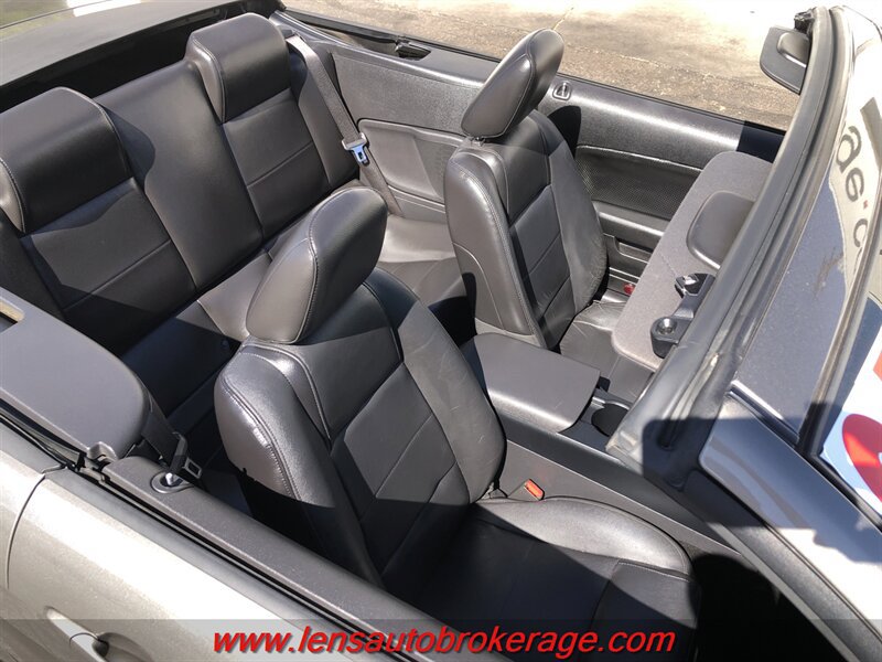 Used 2005 Ford Mustang Premium RWD image 4