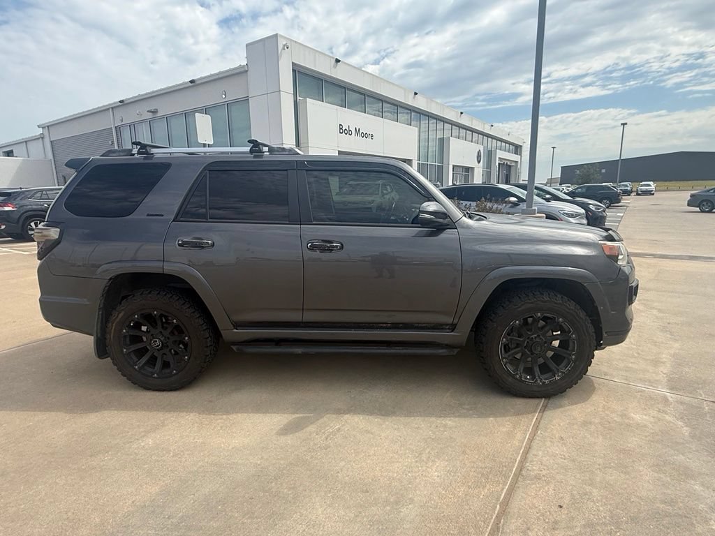 Used 2016 Toyota 4Runner Limited AWD/4WD image 3
