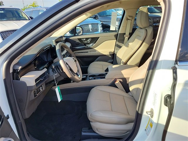 New 2024 Lincoln Corsair Grand Touring image 6
