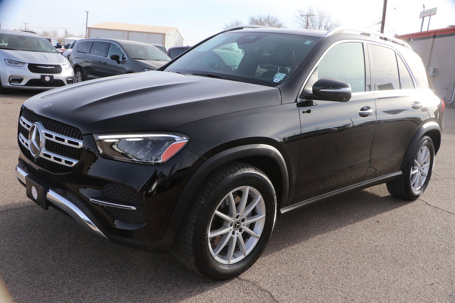 Used 2024 Mercedes-Benz GLE 350 4MATIC image 3