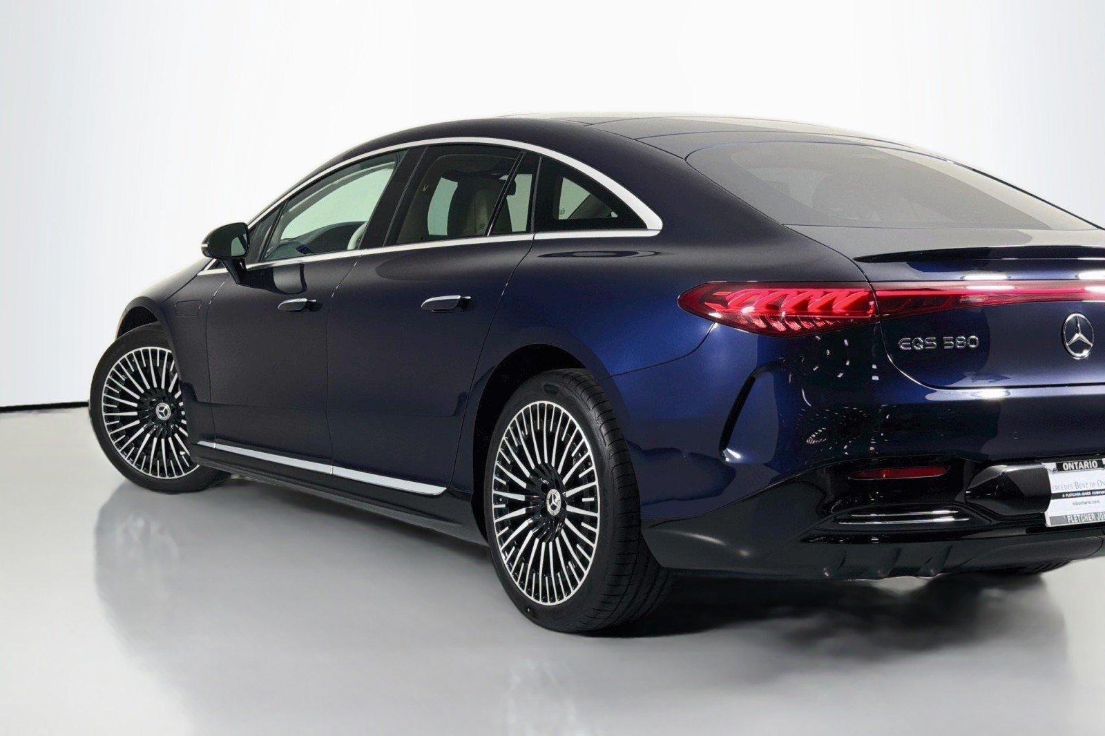 Certified 2023 Mercedes-Benz EQS 580 4MATIC Sedan image 15