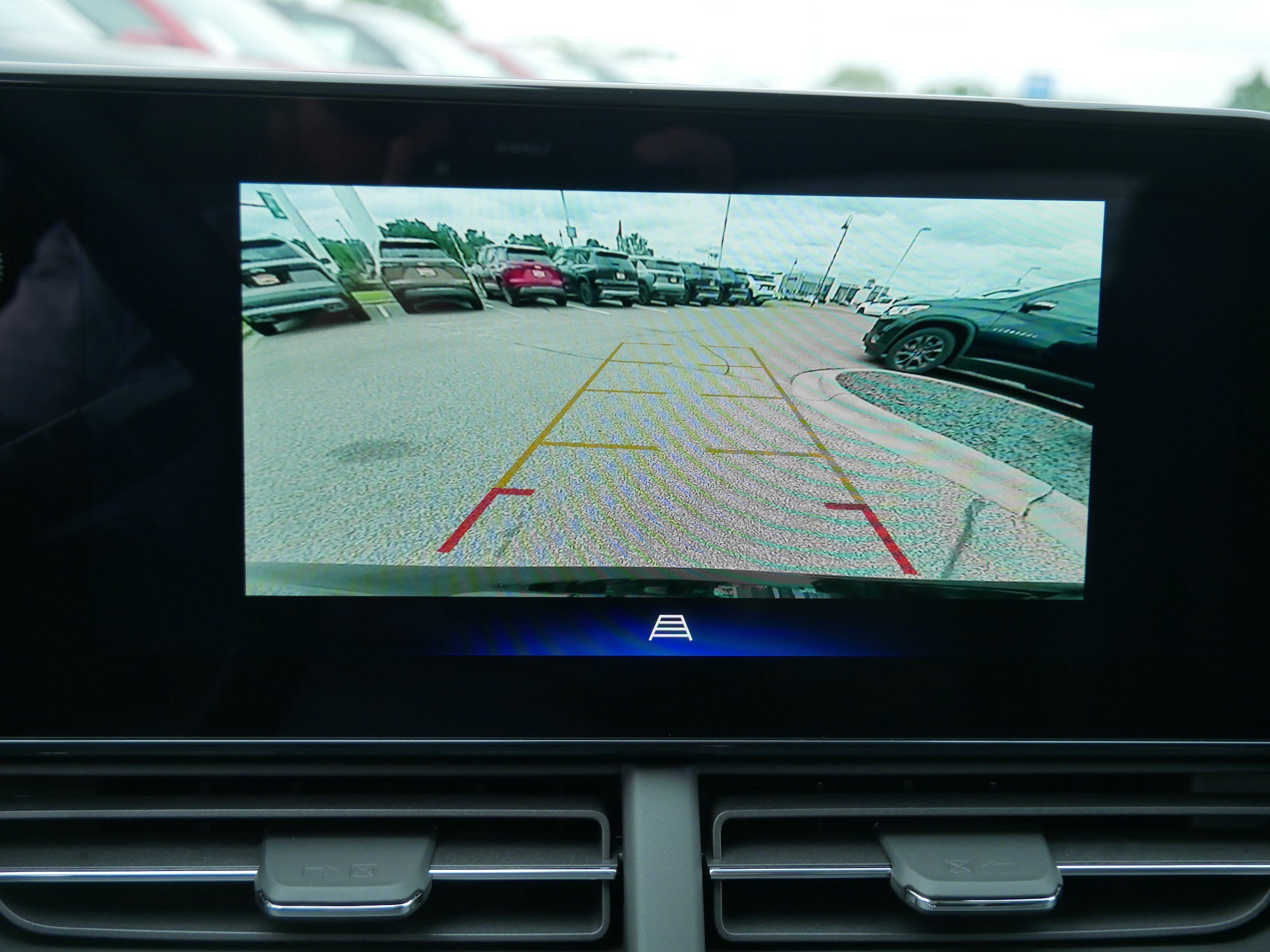 New 2026 Chevrolet Trax LT w/ Sunroof Package FWD image 10