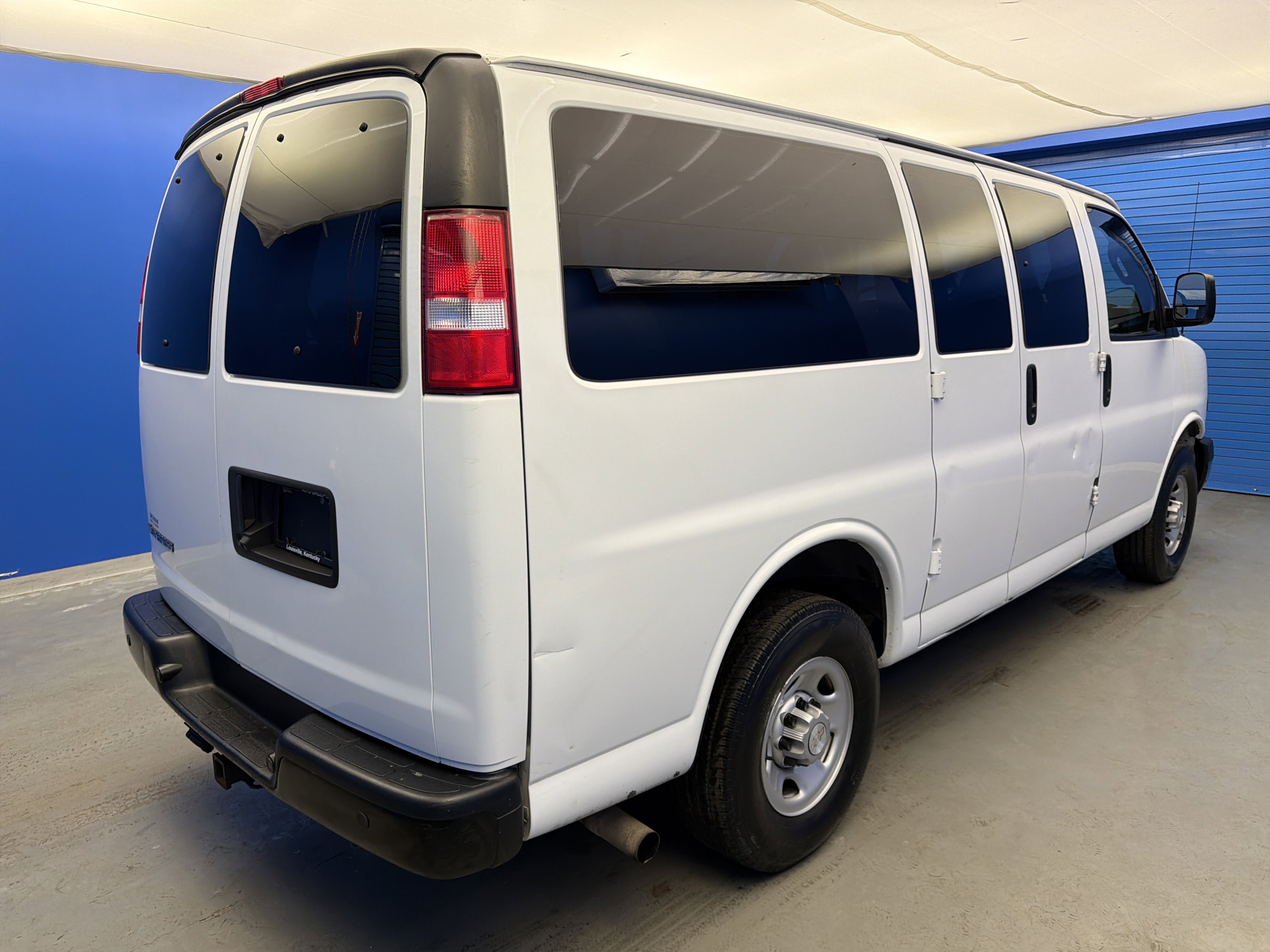 Used 2019 Chevrolet Express 3500 LS image 10