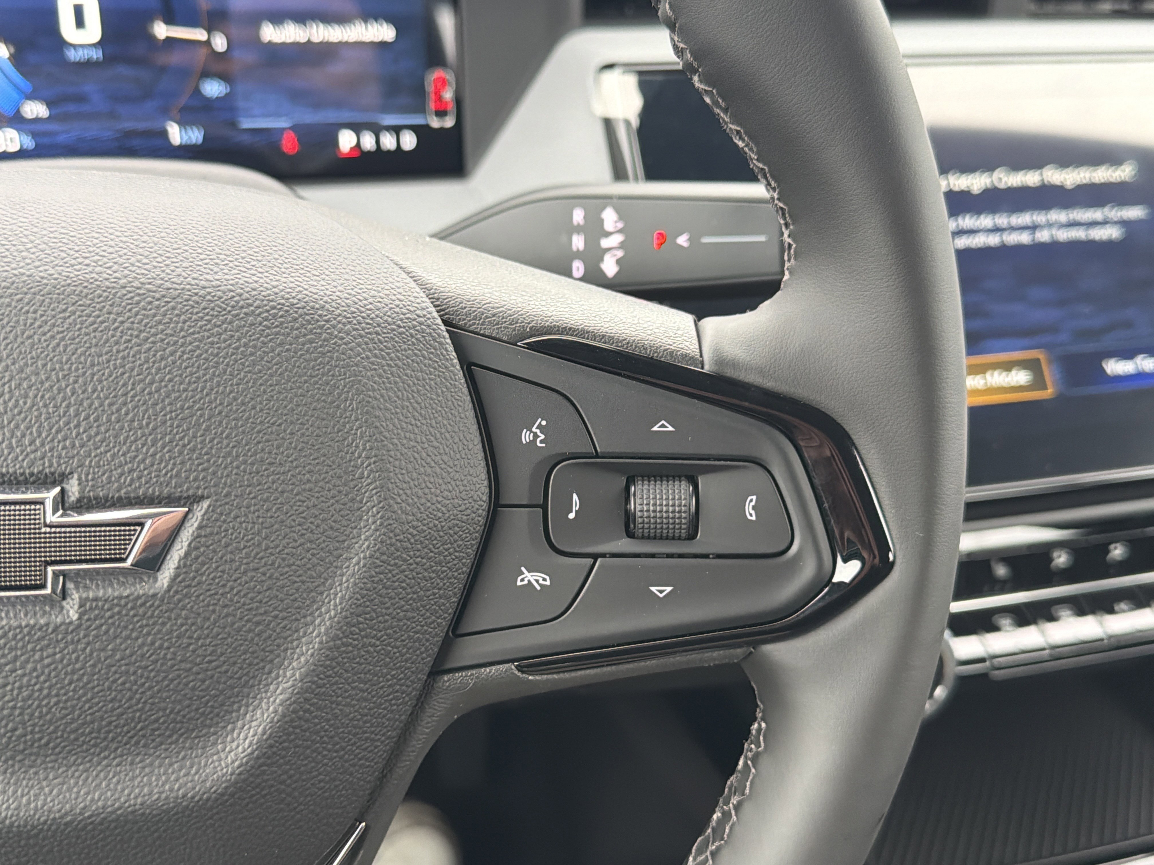 New 2027 Chevrolet Bolt LT w/ Comfort Package FWD image 17