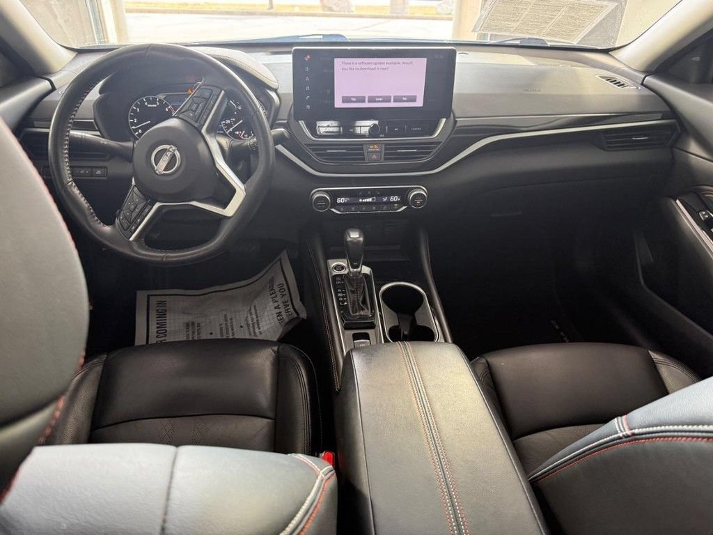 Used 2023 Nissan Altima 2.0 SR FWD image 21