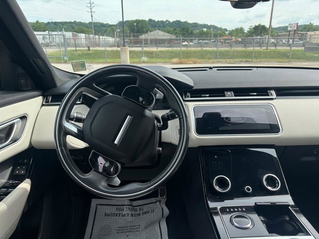 Used 2020 Land Rover Range Rover Velar R-Dynamic S AWD/4WD image 18