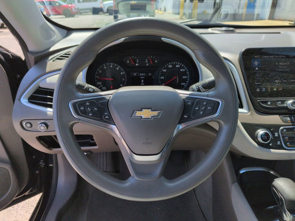 Used 2024 Chevrolet Malibu LT image 31