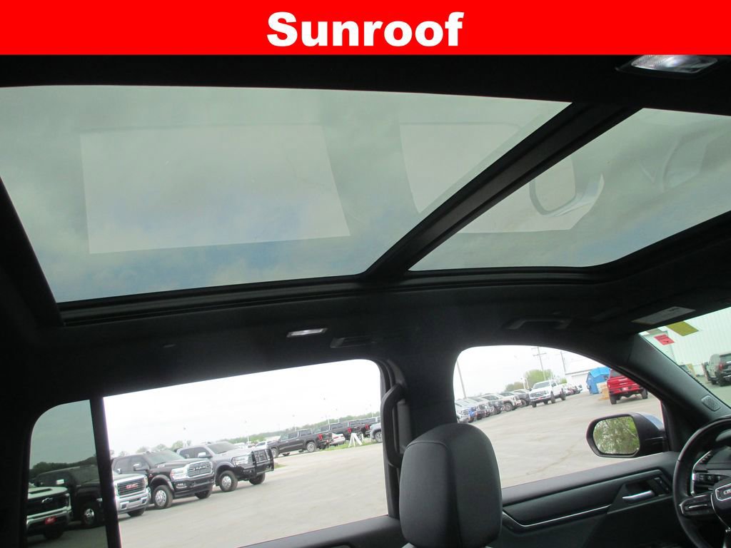 Used 2024 GMC Acadia AT4 w/ Super Cruise Package AWD/4WD image 17