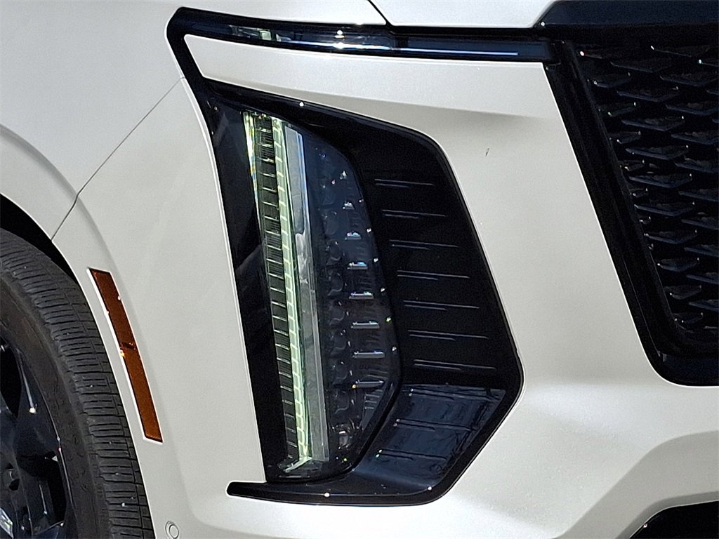 Used 2025 Cadillac Escalade Sport Platinum image 9