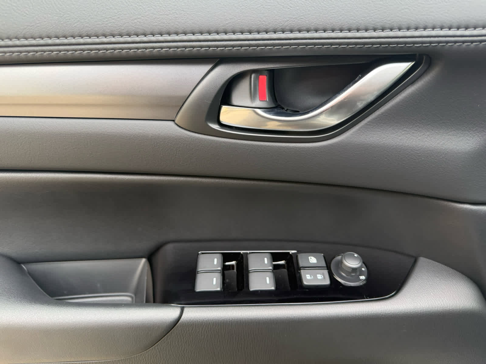 New 2025 MAZDA CX-5 AWD 2.5 S w/ Select Package image 12