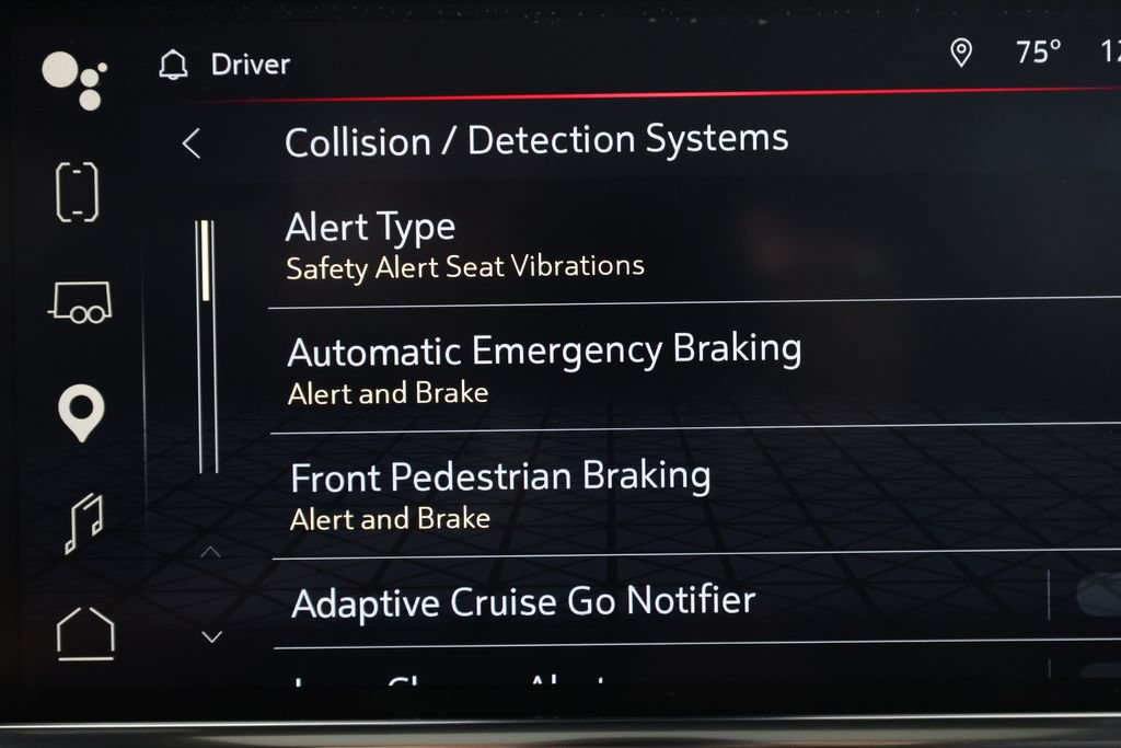 Used 2024 GMC Yukon Denali RWD image 33