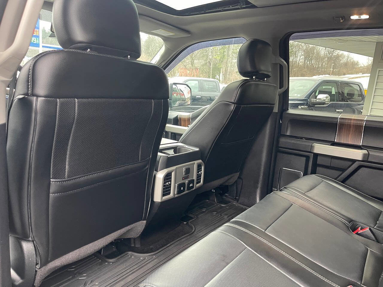 Used 2017 Ford F150 Lariat w/ Equipment Group 502A Luxury image 28