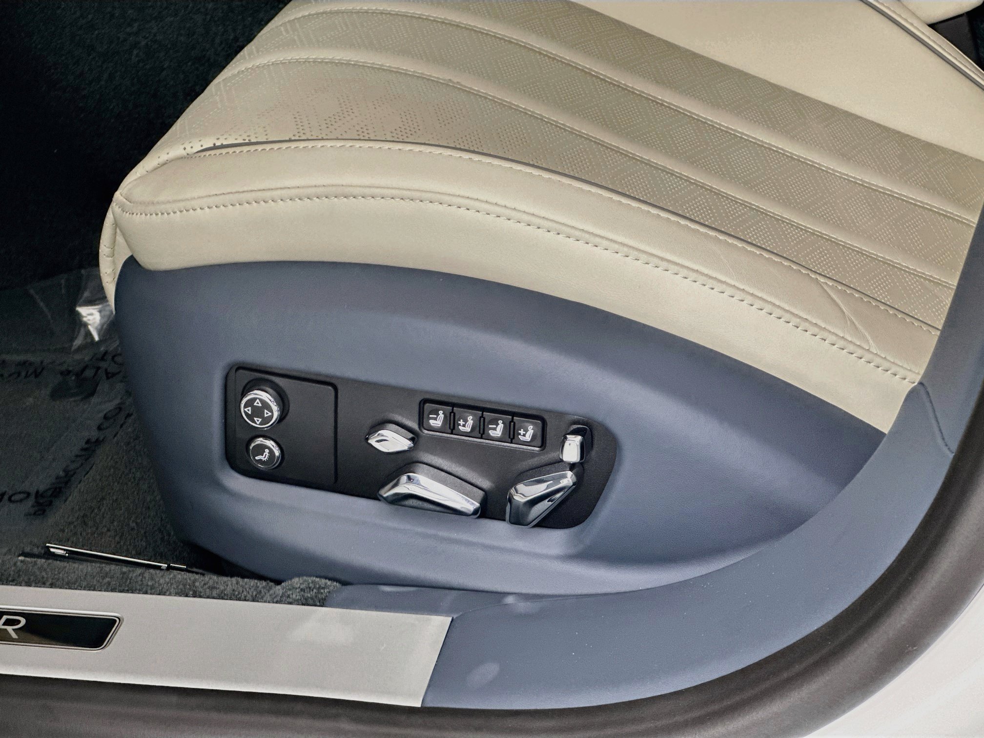 New 2027 Bentley Flying Spur Speed AWD/4WD image 17