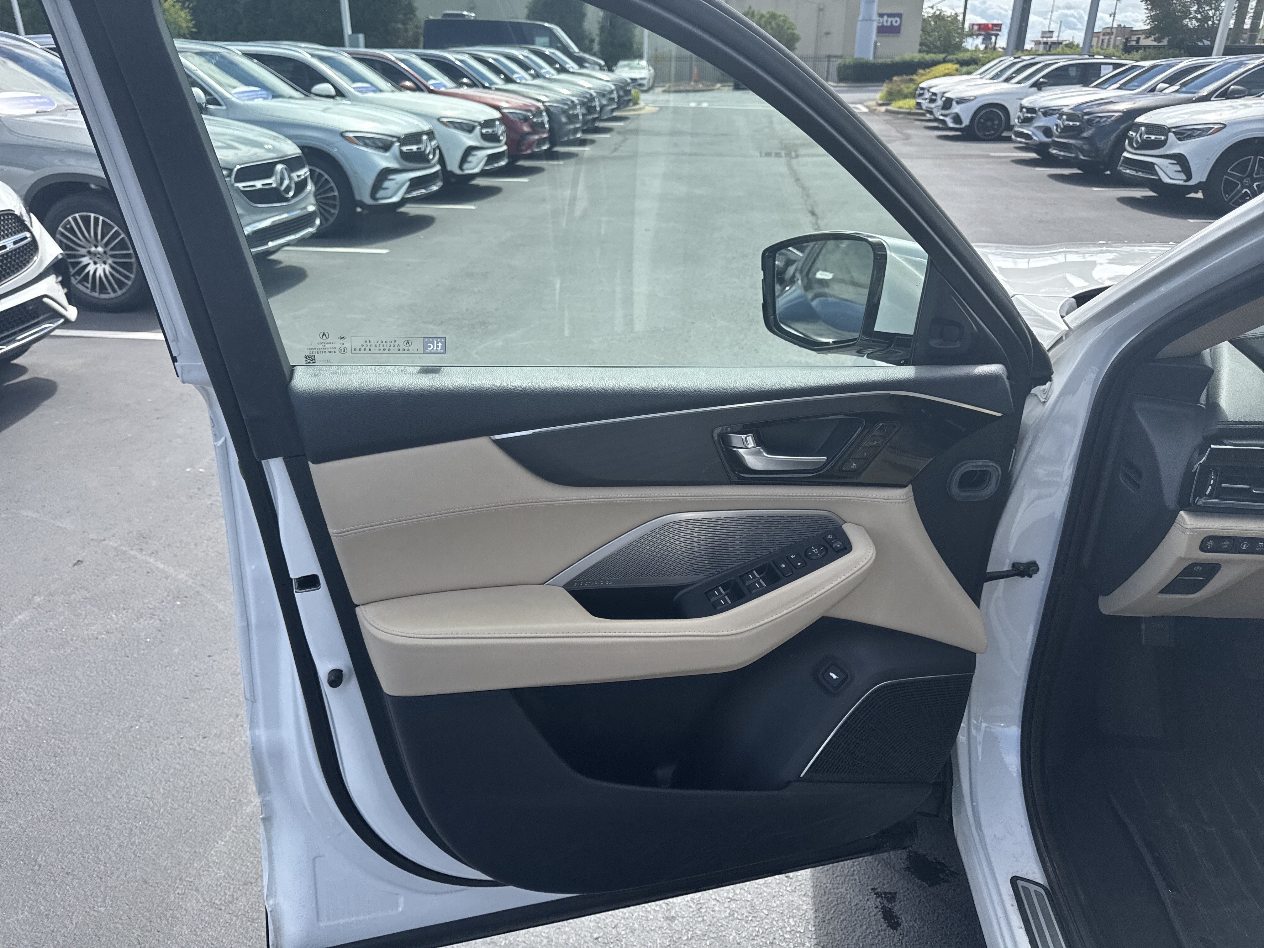 Used 2024 Acura MDX w/ Advance Package AWD/4WD image 14