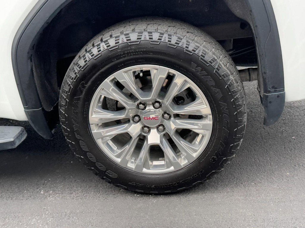 Used 2021 GMC Sierra 1500 Denali w/ Driver Alert Package II image 10