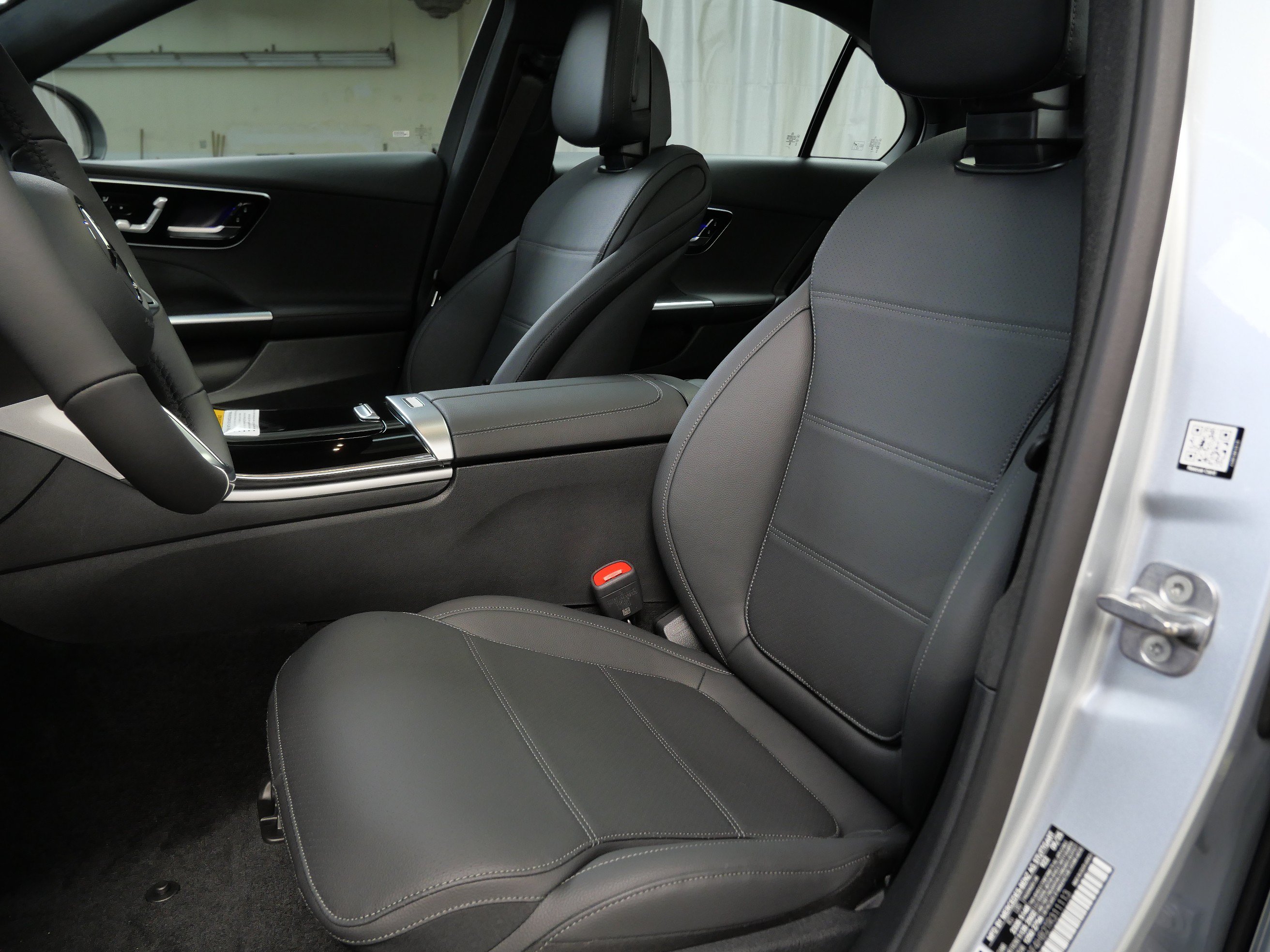 New 2026 Mercedes-Benz C 300 4MATIC Sedan image 3