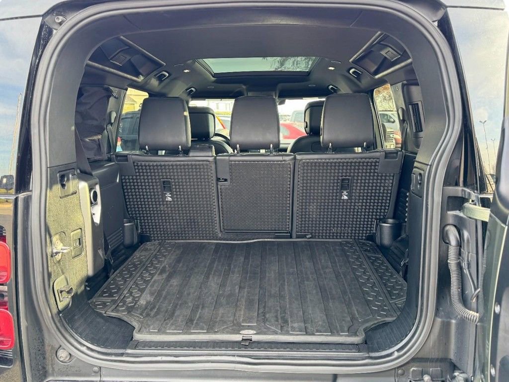 Used 2022 Land Rover Defender 110 X-Dynamic HSE image 6