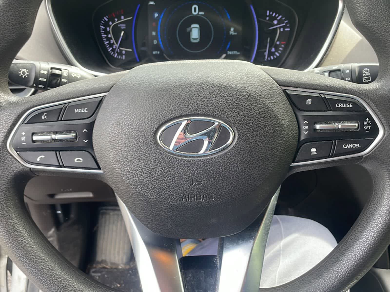 Used 2019 Hyundai Santa Fe SEL AWD/4WD image 15