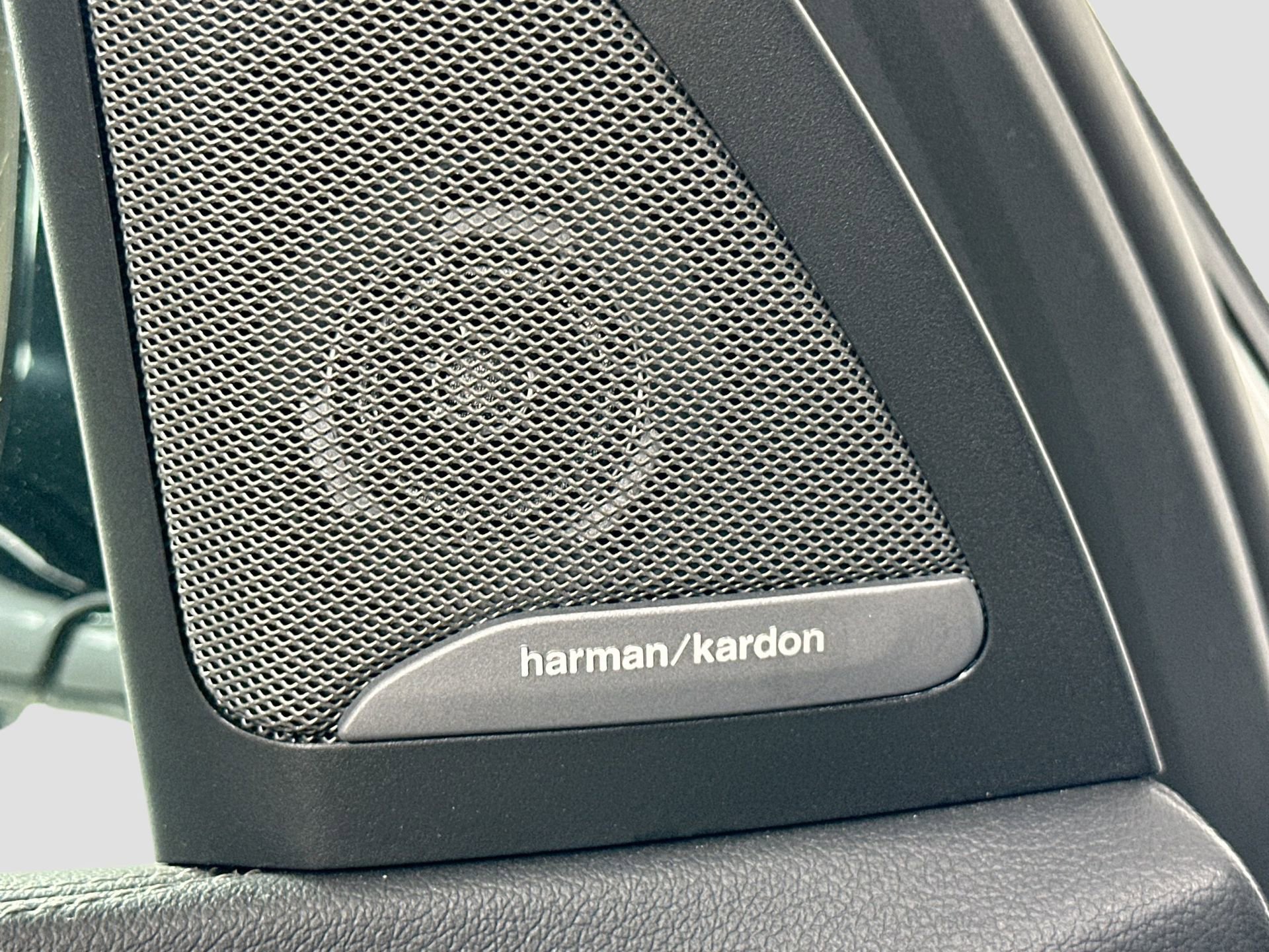 Used 2023 BMW X5 xDrive40i w/ M Sport Package image 19