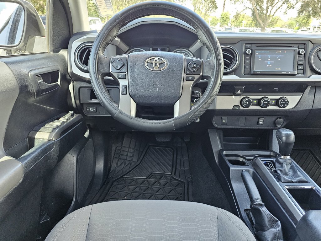 Used 2017 Toyota Tacoma SR5 w/ Tow Package RWD image 11